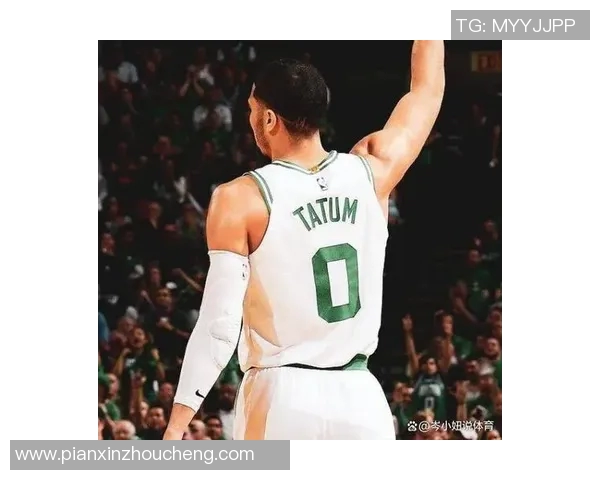 比尔拉塞尔如何将凯尔特人精神传播至全球篮球舞台