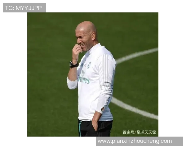 每天剃腿毛的足球明星如何在赛场上保持最佳状态与形象管理