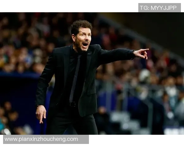 模仿足球明星克里斯的技巧与风格提升你的球场表现与自信