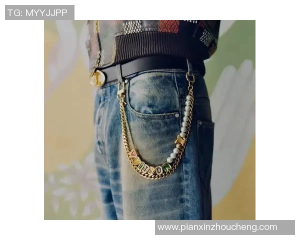 lv行李箱与足球明星的完美碰撞时尚与运动的华丽交融之旅